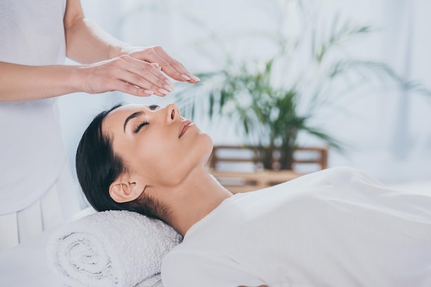 Os principais benefícios da terapia Reiki